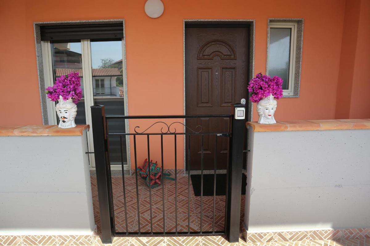 Naxos Sicilian Luxury Apartment Giardini-Naxos Buitenkant foto