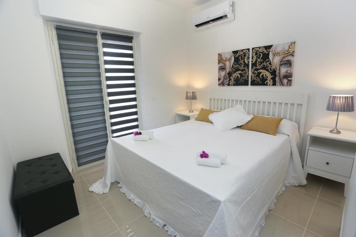 Naxos Sicilian Luxury Apartment Giardini-Naxos Buitenkant foto