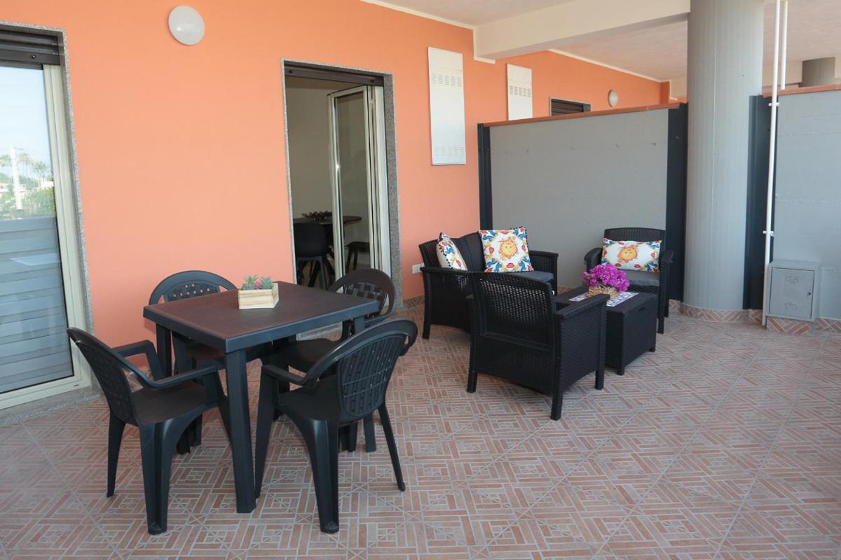 Naxos Sicilian Luxury Apartment Giardini-Naxos Buitenkant foto