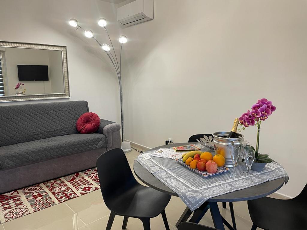 Naxos Sicilian Luxury Apartment Giardini-Naxos Buitenkant foto